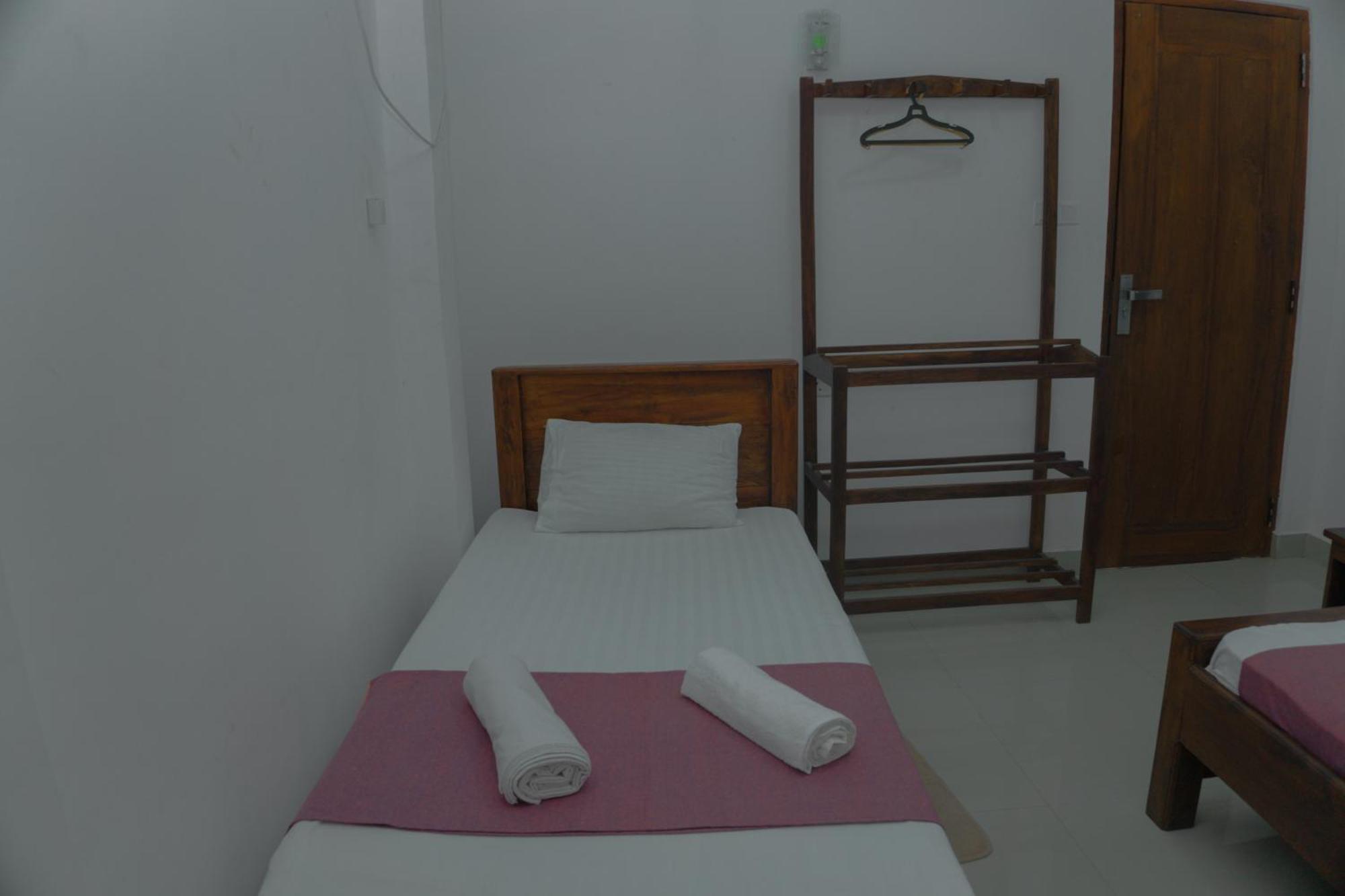 Wilpattu Restaurant & Guest House Pahala Maragahawewa Экстерьер фото